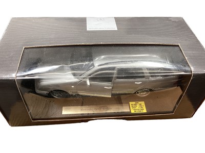 Lot 2033 - Maisto 1:18 Scale Mercedes Benz diecast models and others (qty)