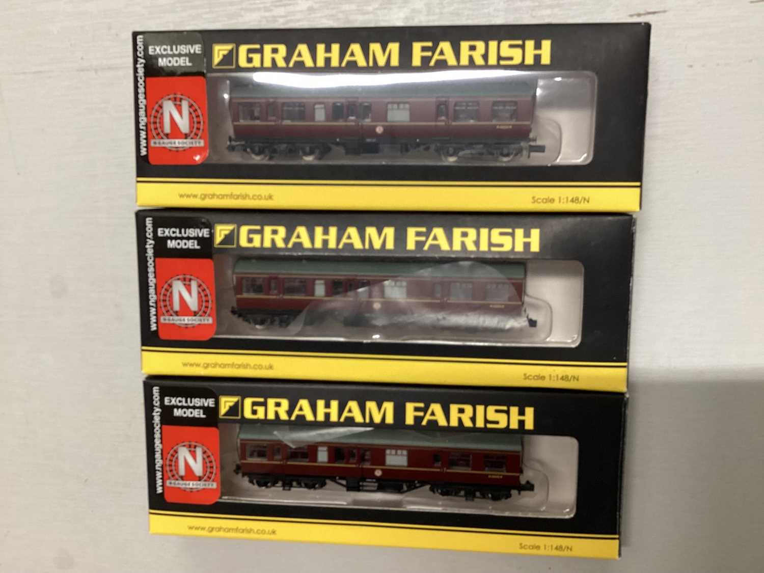 Lot 1913 - Graham Farish N Gauge BR Maroon Inspection Saloon, boxed 374-875R (x12) & 374-875X (16) (28 total)