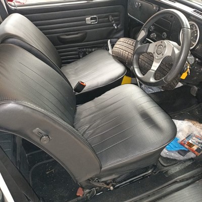 Lot 13 - 1971 Volkswagen VW Beetle, reg. no. WDF 385J