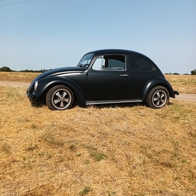 Lot 13 - 1971 Volkswagen VW Beetle, reg. no. WDF 385J