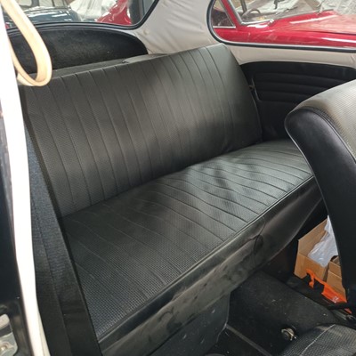 Lot 13 - 1971 Volkswagen VW Beetle, reg. no. WDF 385J