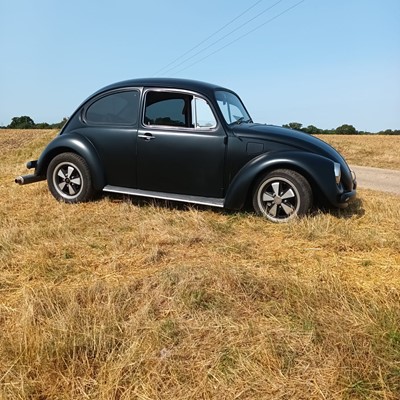 Lot 13 - 1971 Volkswagen VW Beetle, reg. no. WDF 385J