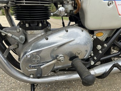 Lot 31 - 1977 Triumph Silver Jubilee Bonneville, 744cc motorcycle reg. no. VOO 99S