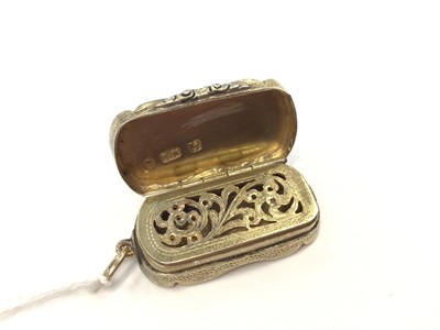 Lot 63 - Victorian silver vinaigrette