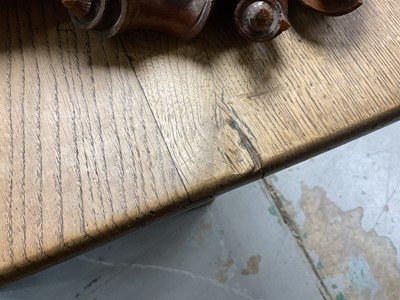 Lot 1606 - 19th French oak farmhouse table