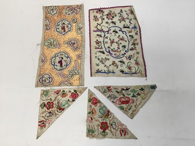 Lot 2114 - Box of antique lace
