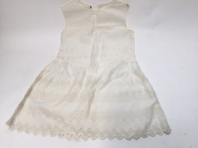 Lot 2114 - Box of antique lace
