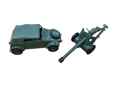 Lot 2048 - Dinky Toys diecast Military Vehicles including Centurion Tank No.651, Obusier DE 155 ABS field gun No.819, EBR Panhard FL10 No.827 (x2), AMX 13 T tank No.801, Jeep Porte-Fuseees SS10 No.828, Arm...