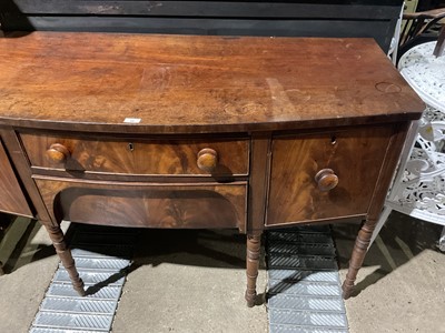 Lot 64 - Good small George III bow front sideboard standing on slender turned legs