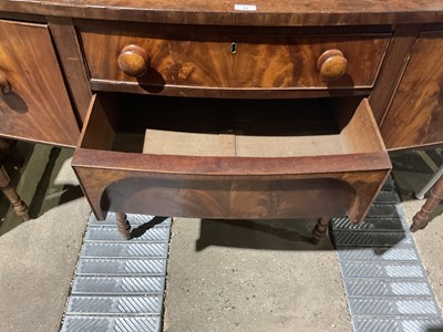 Lot 64 - Good small George III bow front sideboard standing on slender turned legs