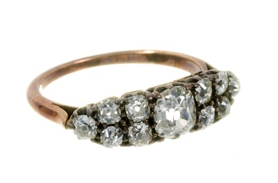Lot 505 - Victorian diamond ring
