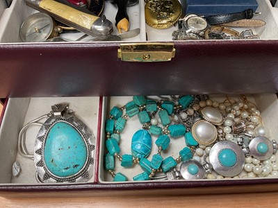 Lot 65 - Jewellery box containing silver gem set rings, bracelets, earrings, pendant necklaces, turquoise jewellery, amber, various wristwatches, 9ct gold chain