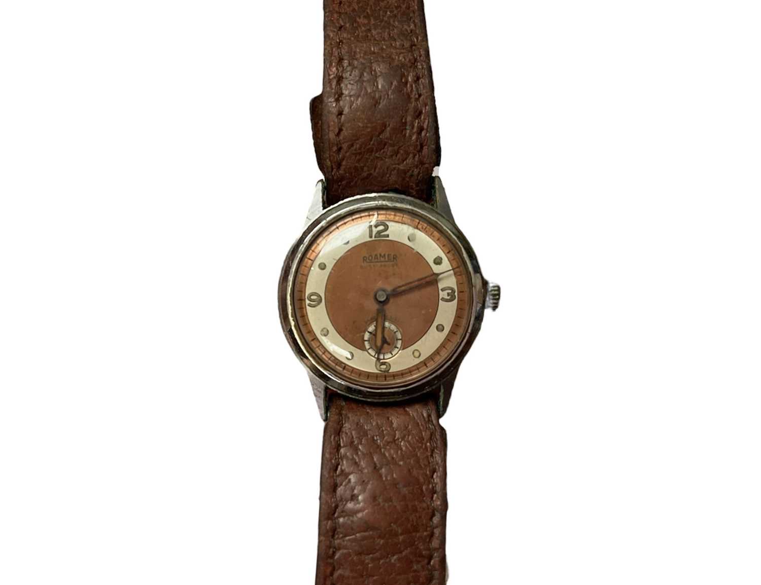 Lot 37 - 1950s Roamer Dust-Proof wristwatch