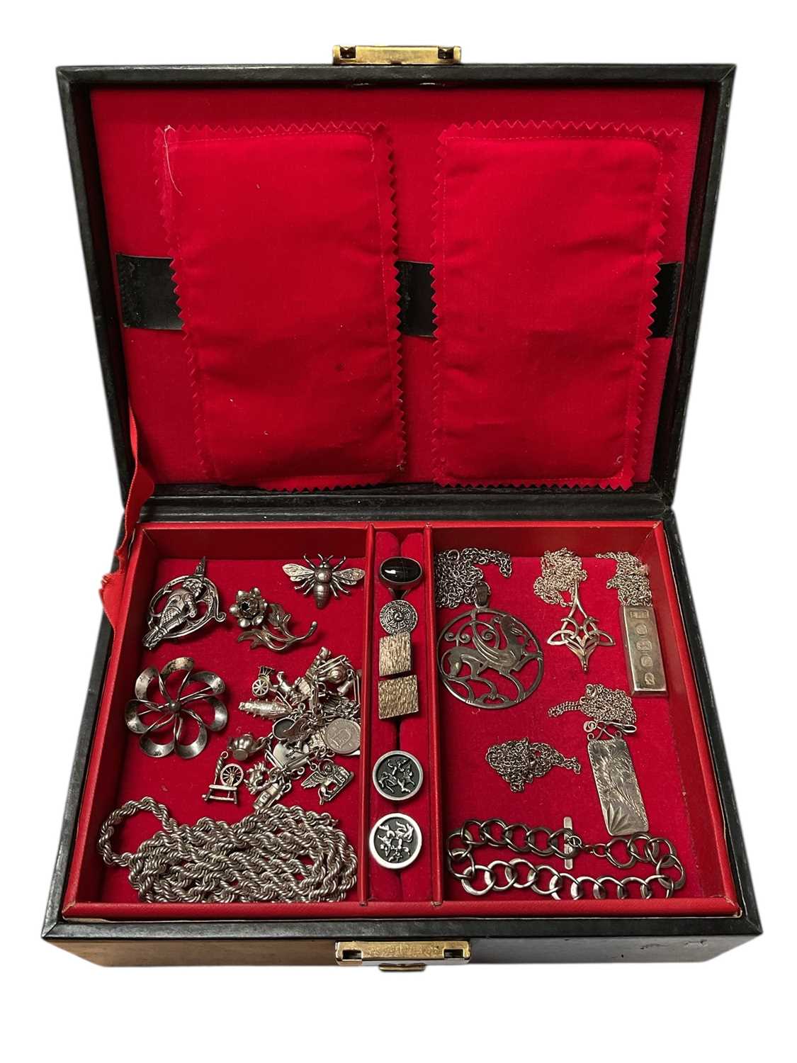 Lot 41 - Collection of vintage silver and white metal jewellery