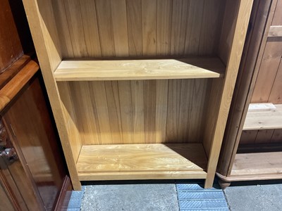 Lot 51 - Contemporary light oak open bookcase, 96.5cm wide, 31cm deep, 155.5cm high