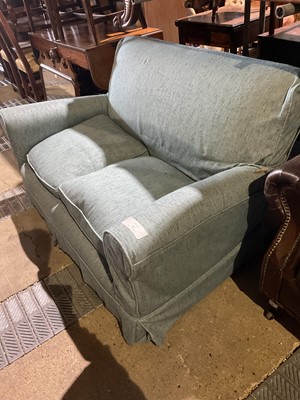 Lot 83 - Two seater settee with loose blue cover, 143cm wide