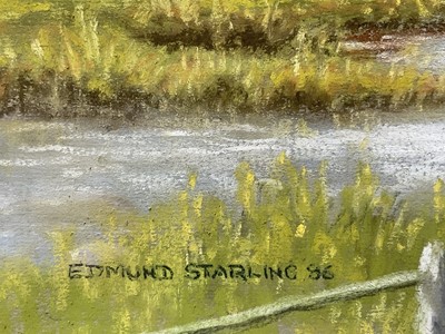 Lot 82 - Edmund Starling (20th Century, East Anglian) pastel - The Old Crinkle-Crankle Bridge, signed and dated '86, 25cm x 34cm, glazed frame
