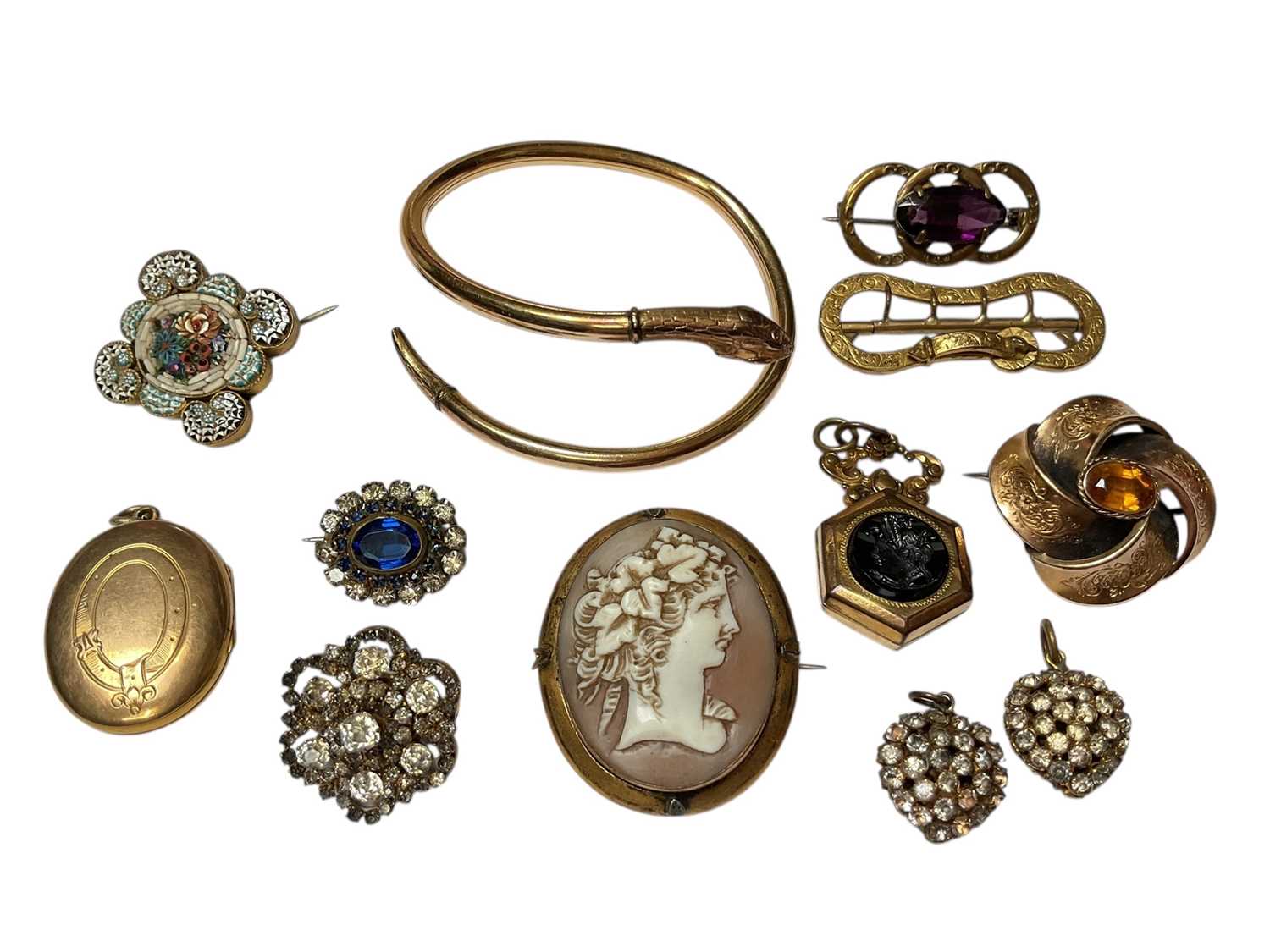 Lot 172 - Group of antique brooches and jewellery to include a Victorian gold plated snake bangle