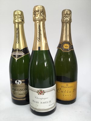 Lot 73 - Nine bottles, champagne and sparkling to include Ruinart
