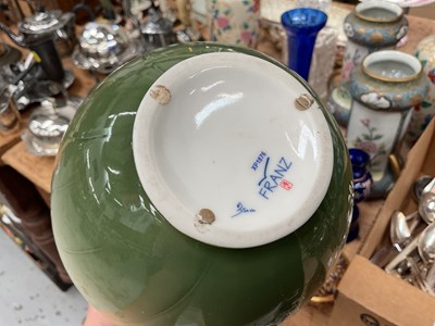 Lot 25 - Group of ceramics