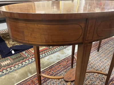 Lot 1281 - Edwardian satinwood oval side table