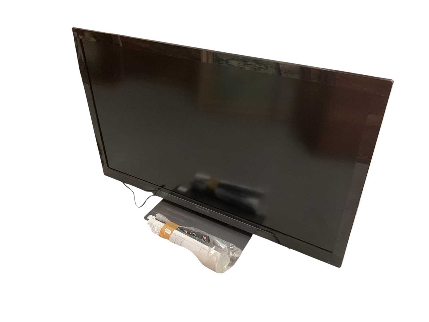 Lot 4 - 42" Panasonic TV with remote control