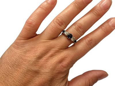 Lot 87 - 18ct gold sapphire and diamond graduated five stone ring