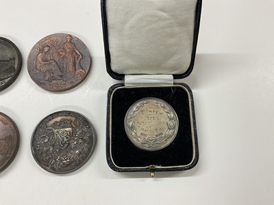 Lot 498 - G.B. - Mixed medallions with Colchester interest