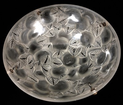 Lot René Lalique Lausanne plafonnier see Felix Marcihac page 677