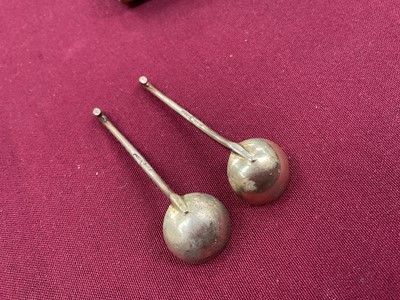 Lot 353 - Pair of Imperial Russian cloisonné salts and spoons, in fitted case
