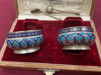 Lot 353 - Pair of Imperial Russian cloisonné salts and spoons, in fitted case