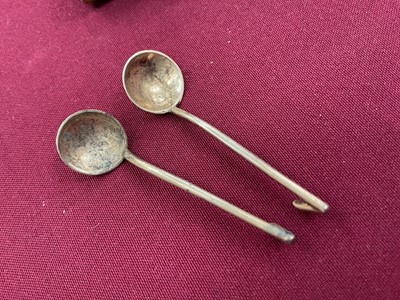 Lot 353 - Pair of Imperial Russian cloisonné salts and spoons, in fitted case