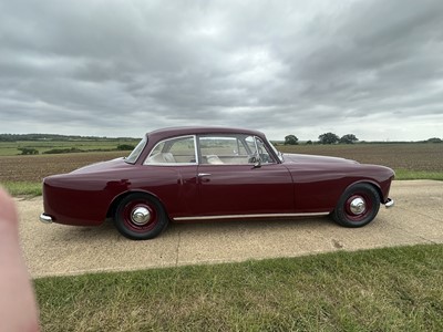 Lot 205 - 1959 Alvis TD21 3 litre fixed head automatic coupe by Park Ward, finished in regal red, reg. no. XLE 35