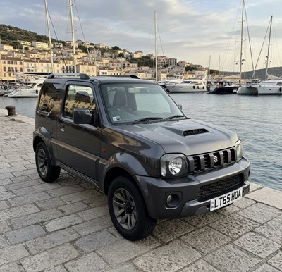 Lot 235 - 2015 Suzuki Jimny 1.3 VVT SZ4 3dr automatic, finished in grey, reg. no. LT65 HOA