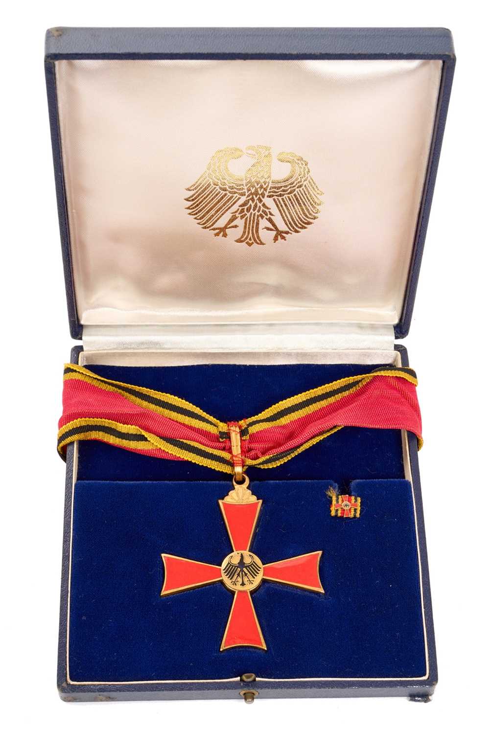 Lot 3 - The Federal Republic of Germany, Order of Merit Commanders Neck Badge with ribbon in case . Provenance: Awarded to the British Diplomat Sir Andrew Stark KCMG, C.V.O.