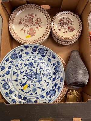 Lot 5186 - Group of china and glassware, including a Chinese Ming style dish, together with a pair of urns