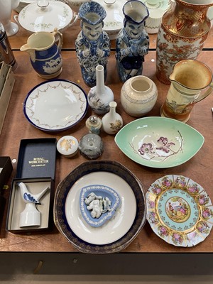 Lot 5075 - Group of ceramics and glass, including a pair of Dutch Delft Toby jugs, a Japanese Kakiemon vase, etc