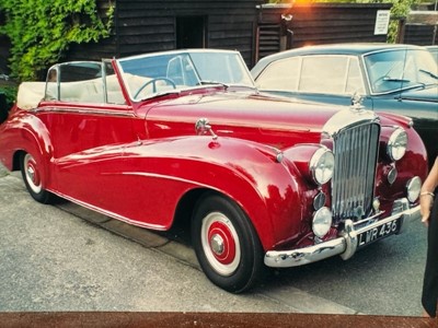 Lot 1952 Bentley MK VI drophead coupe by H.J.Mulliner, Registration LWR 436, Chassis .B275MB.This very attractive and rare coachbuilt Bentley convertible is the only one built on the MK VI chassis...