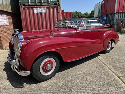 Lot 204 - 1952 Bentley MK VI drophead coupe by H.J. Mulliner, reg. no. LWR 436