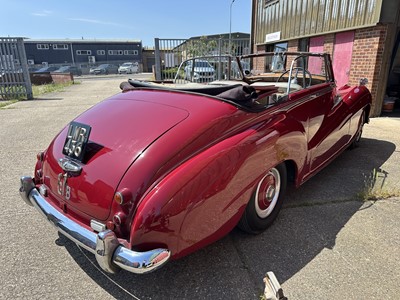 Lot 204 - 1952 Bentley MK VI drophead coupe by H.J. Mulliner, reg. no. LWR 436