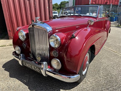 Lot 204 - 1952 Bentley MK VI drophead coupe by H.J. Mulliner, reg. no. LWR 436