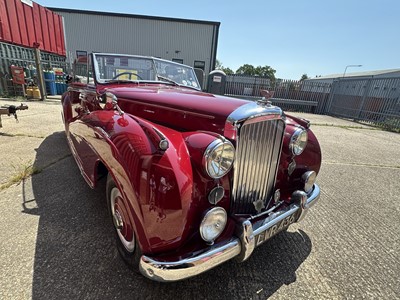 Lot 204 - 1952 Bentley MK VI drophead coupe by H.J. Mulliner, reg. no. LWR 436