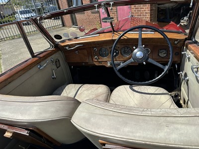 Lot 204 - 1952 Bentley MK VI drophead coupe by H.J. Mulliner, reg. no. LWR 436