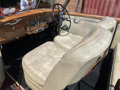 Lot 204 - 1952 Bentley MK VI drophead coupe by H.J. Mulliner, reg. no. LWR 436