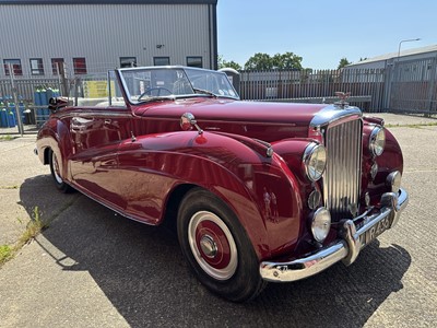 Lot 204 - 1952 Bentley MK VI drophead coupe by H.J. Mulliner, reg. no. LWR 436