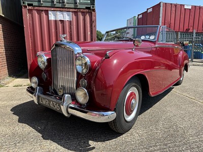 Lot 204 - 1952 Bentley MK VI drophead coupe by H.J. Mulliner, reg. no. LWR 436