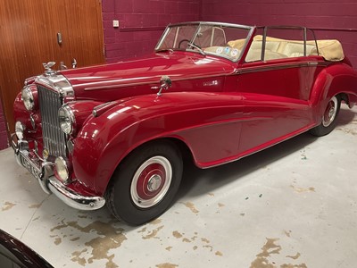 Lot 204 - 1952 Bentley MK VI drophead coupe by H.J. Mulliner, reg. no. LWR 436