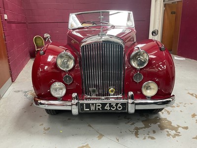 Lot 204 - 1952 Bentley MK VI drophead coupe by H.J. Mulliner, reg. no. LWR 436