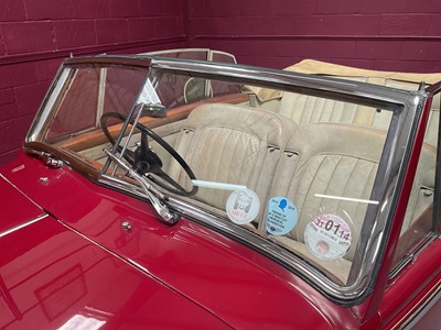 Lot 204 - 1952 Bentley MK VI drophead coupe by H.J. Mulliner, reg. no. LWR 436