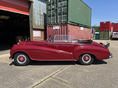 Lot 204 - 1952 Bentley MK VI drophead coupe by H.J. Mulliner, reg. no. LWR 436
